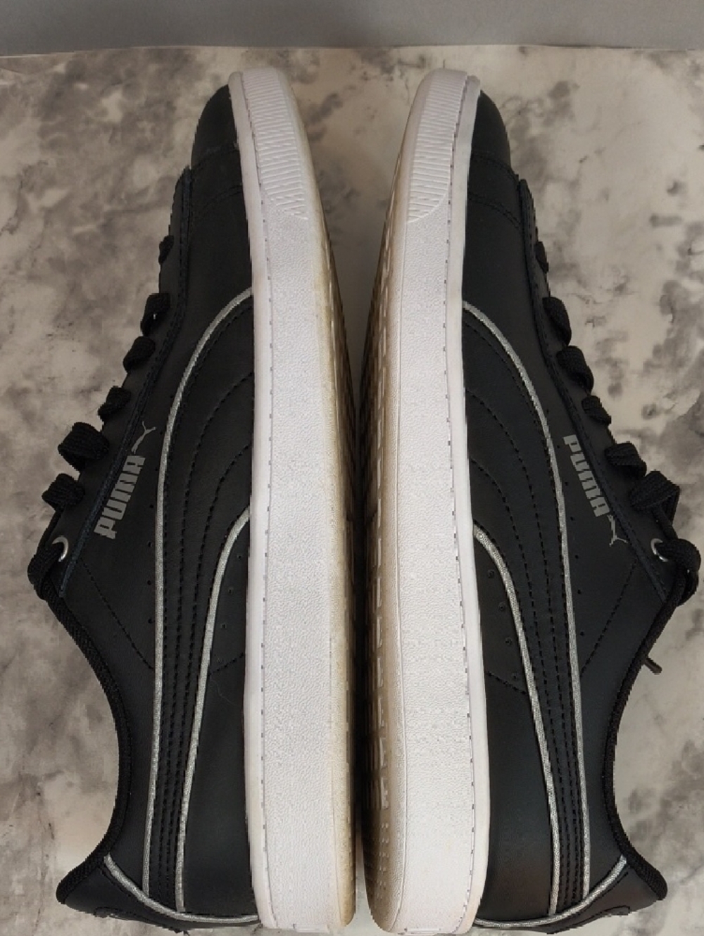 Puma Women's Vikky V2 Low Top Black/Silver Sneakers Size 8.5 - Picture 6 of 9